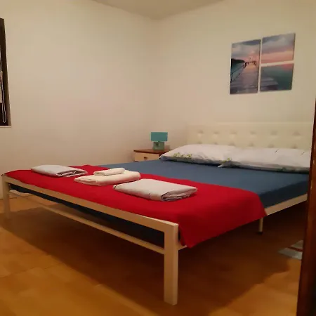 Lola Apartament