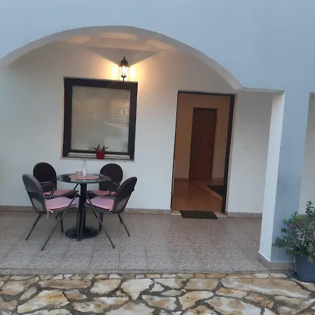 Lola 公寓 比奥格勒·纳·莫鲁