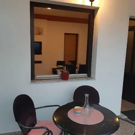 Lola 比奥格勒·纳·莫鲁