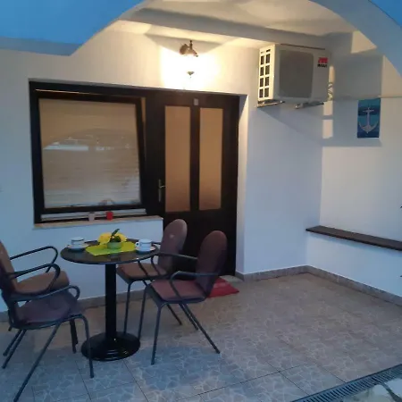 Lola * Biograd Na Moru